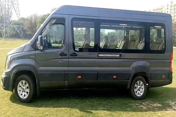 Force Urbania Hire Chandigarh